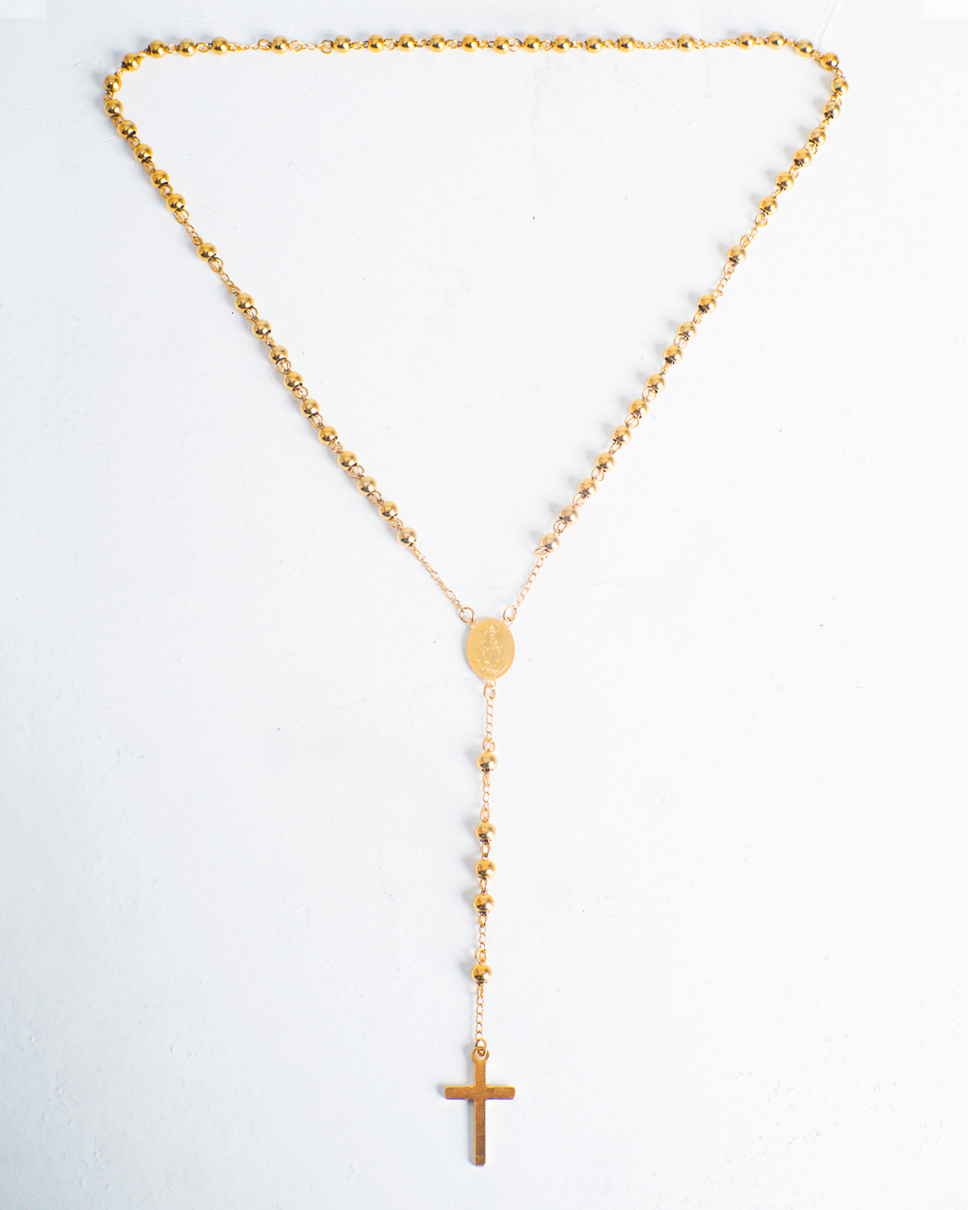 Camándula Mediana en Oro Laminado 18K