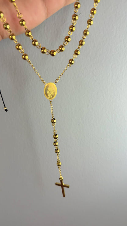 Camándula Mediana en Oro Laminado 18K